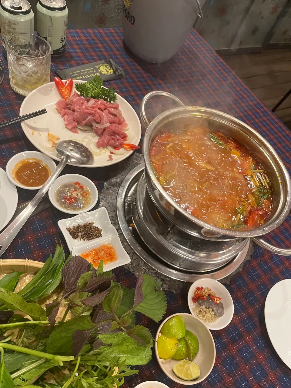 Lẩu bò tơ — món tại Bò Tơ Bách Tùng An Đà Lạt.